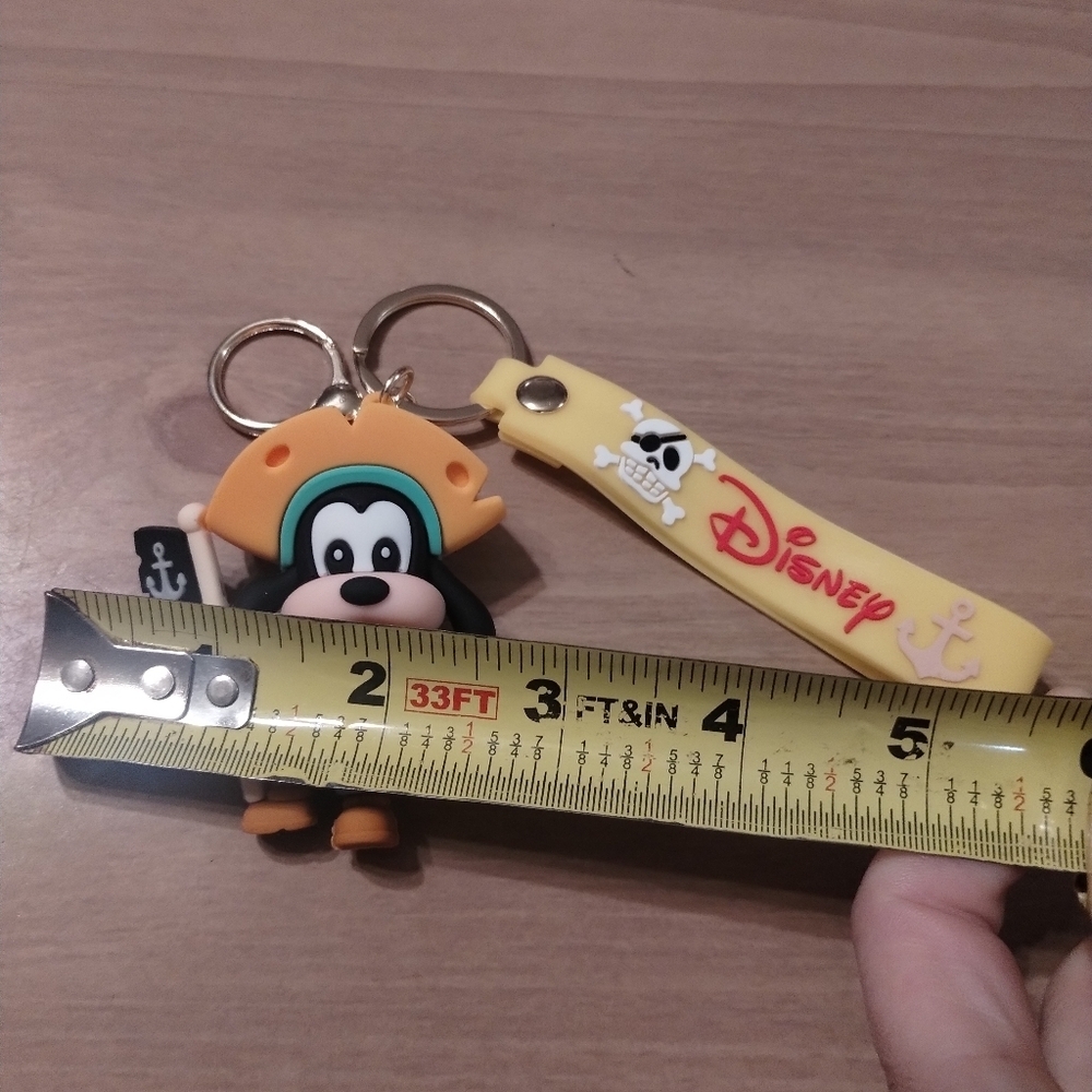 New 3D Rubber Disney Goofy Pirate Keychain | Cute Cartoon Bag Charm - Picture 3 of 3